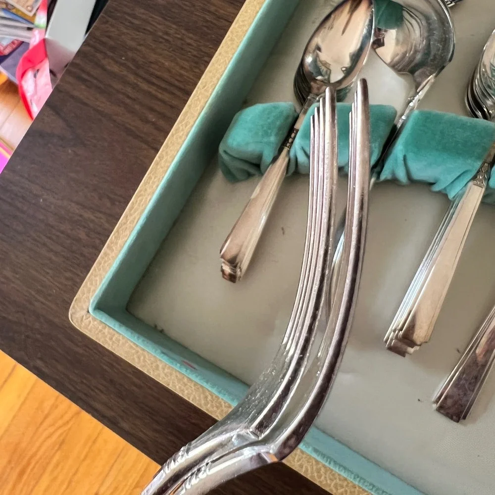 Vintage Community Plate Coronation Silverplate Flatware Set with Case 50+ Pc